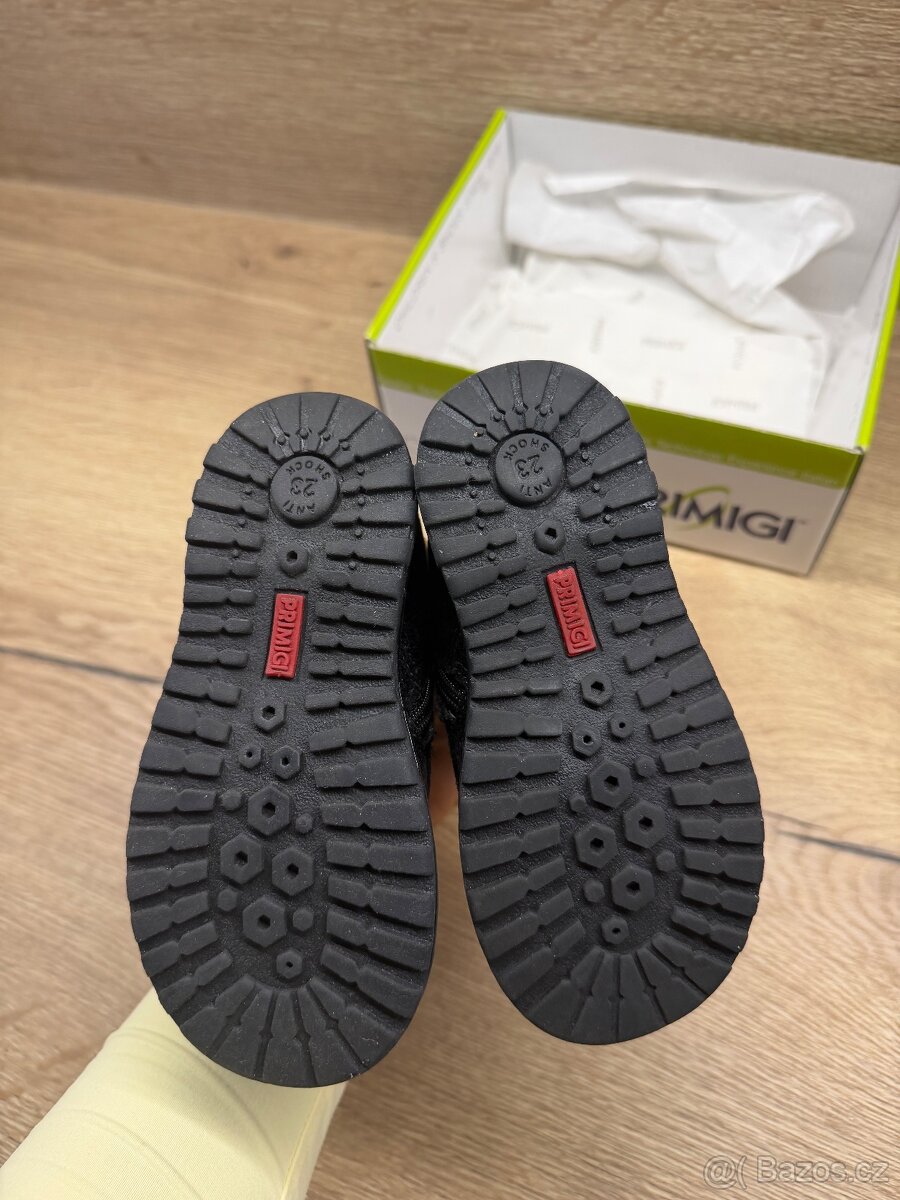 Prodám nové dětské boty Primigi – vel. 23 - 5