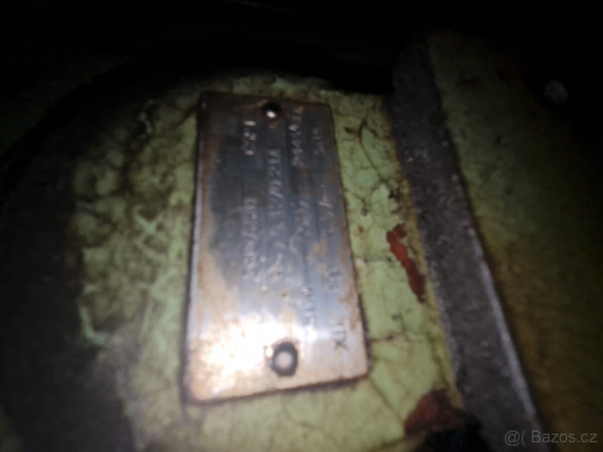 Vertikální frézka TOS FB25V - 5