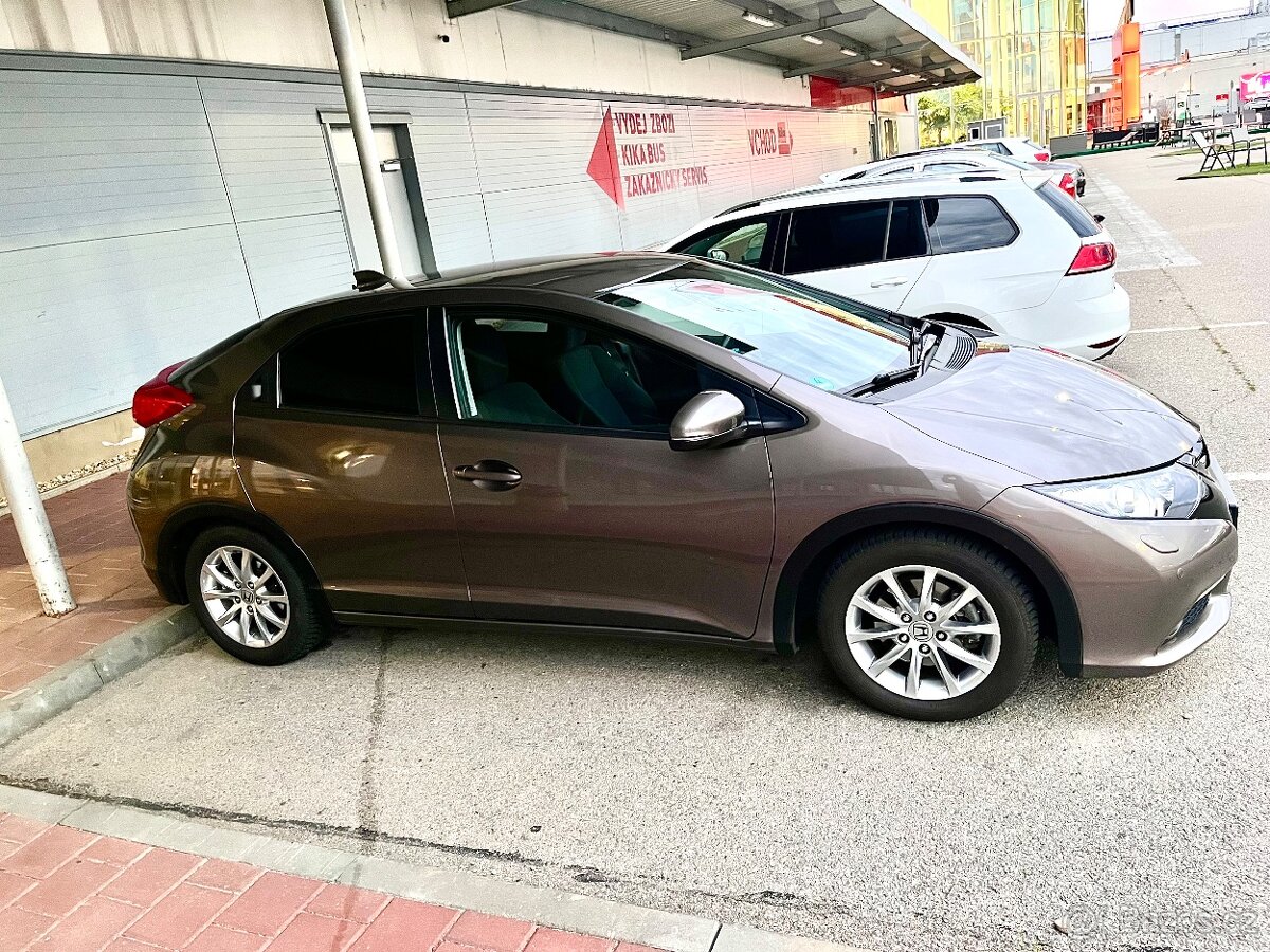 Honda Civic 2014 1,8i 9g - 5