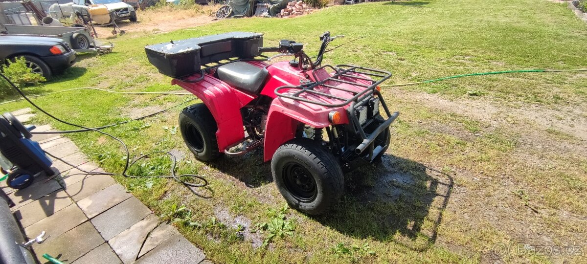 Yamaha 4T s kardanem