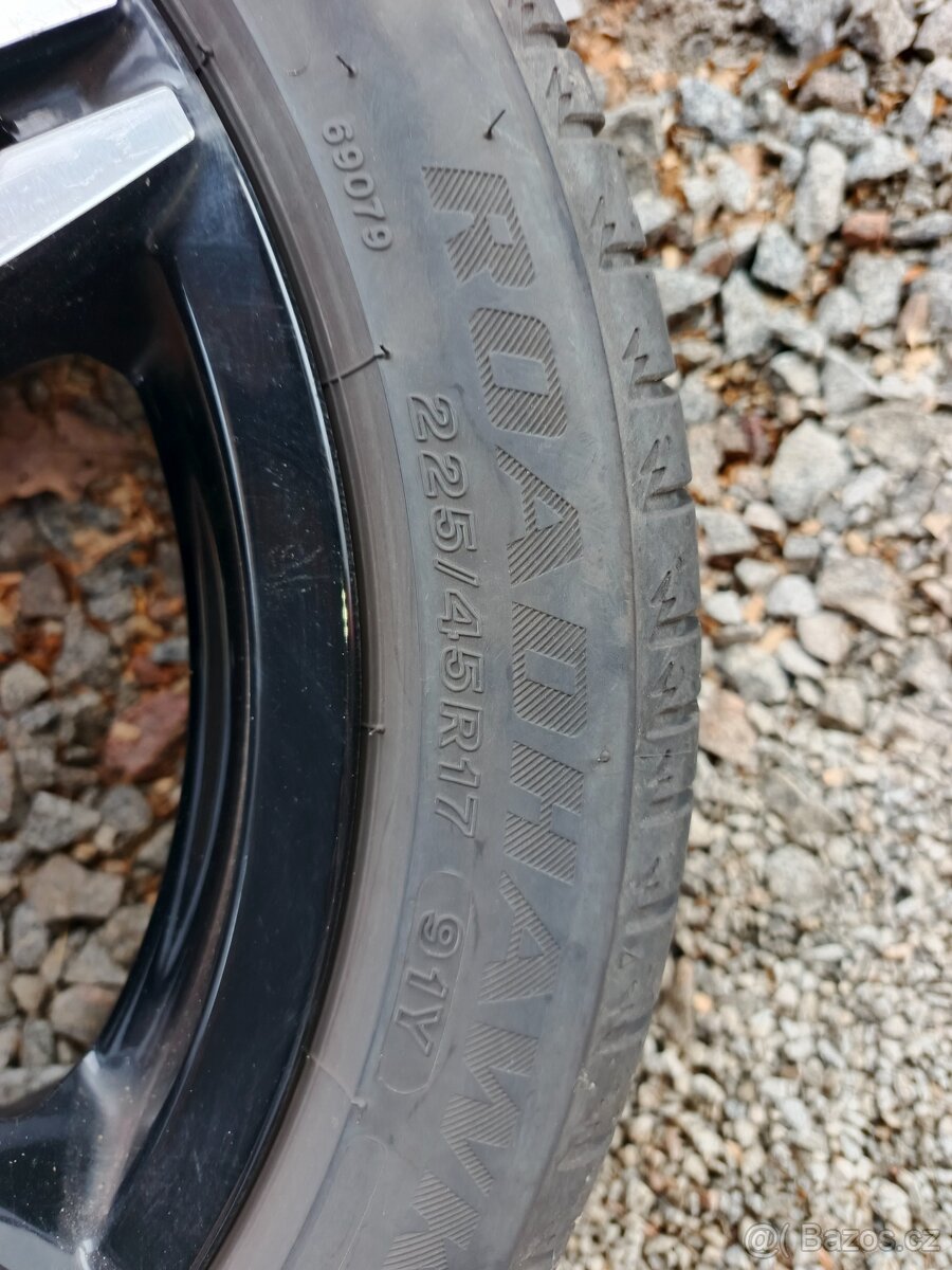 Kia Ceed kola+pneu=letni 5x114.3/67.1 - 5
