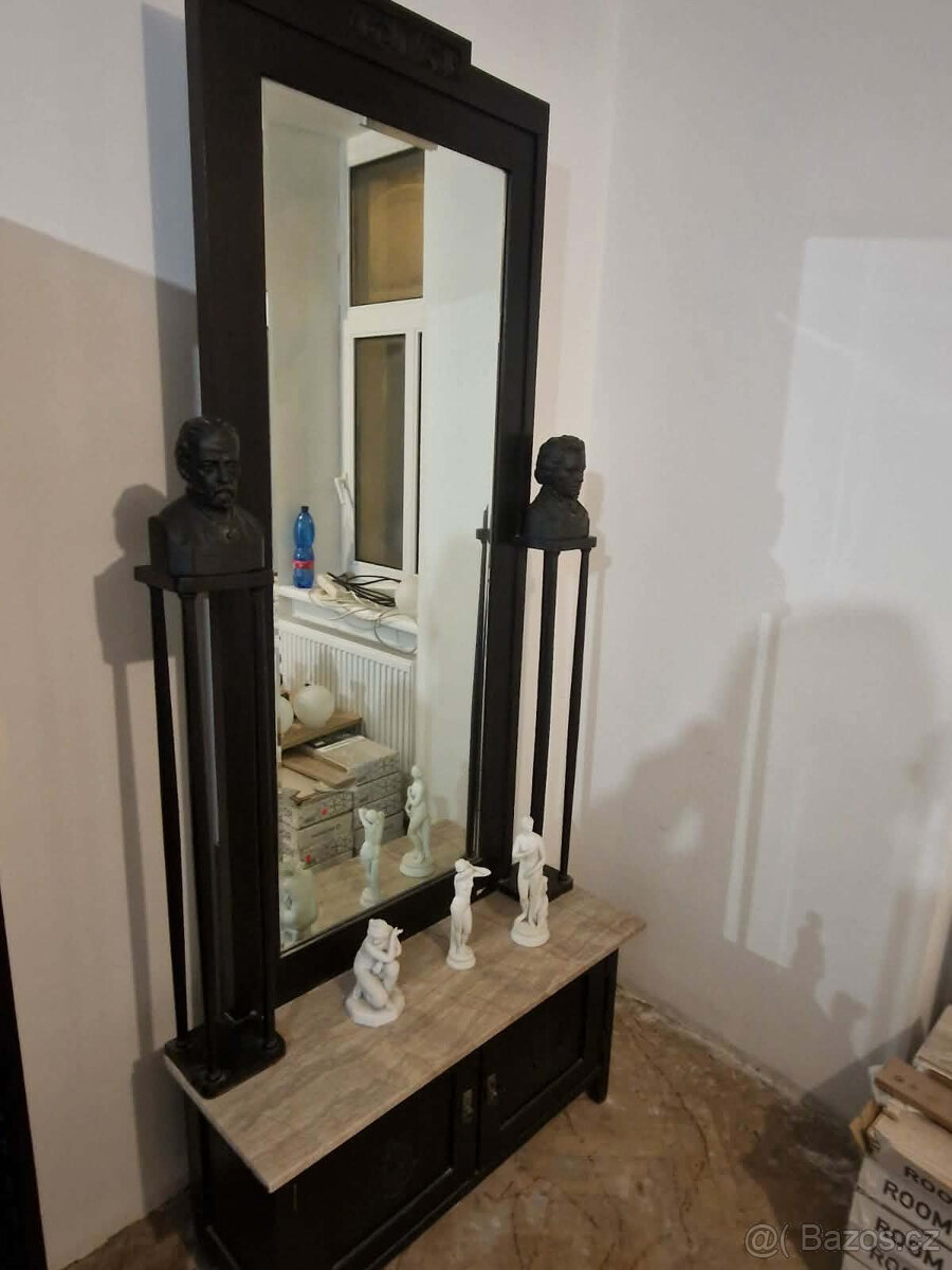 Starožitný nábytek - set - 5