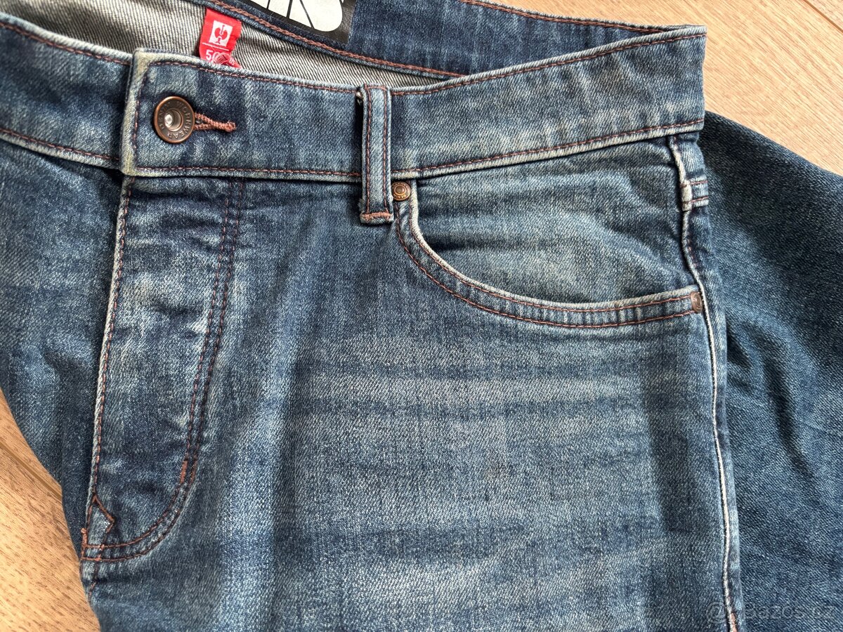 Dziny strauss s 5ti kapsami vel 50. Straight - 5