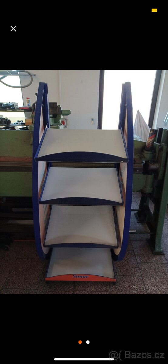 Kovový regál se čtyřmi policemi - 5