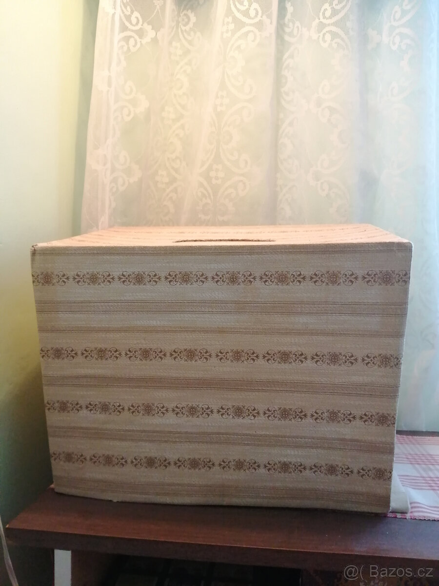 Šicí stroj Lada - 5