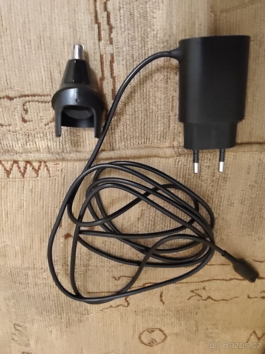 Elektrický holicí strojek Braun - 5