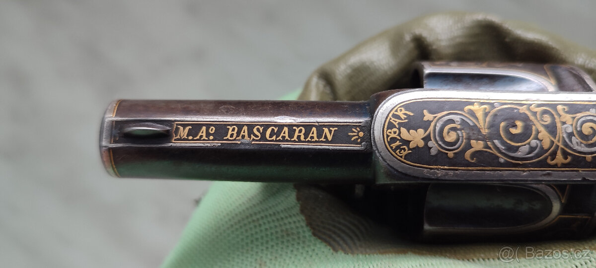 Revolver Continental Bull Dog .45 - M.A. Bascaran - 5