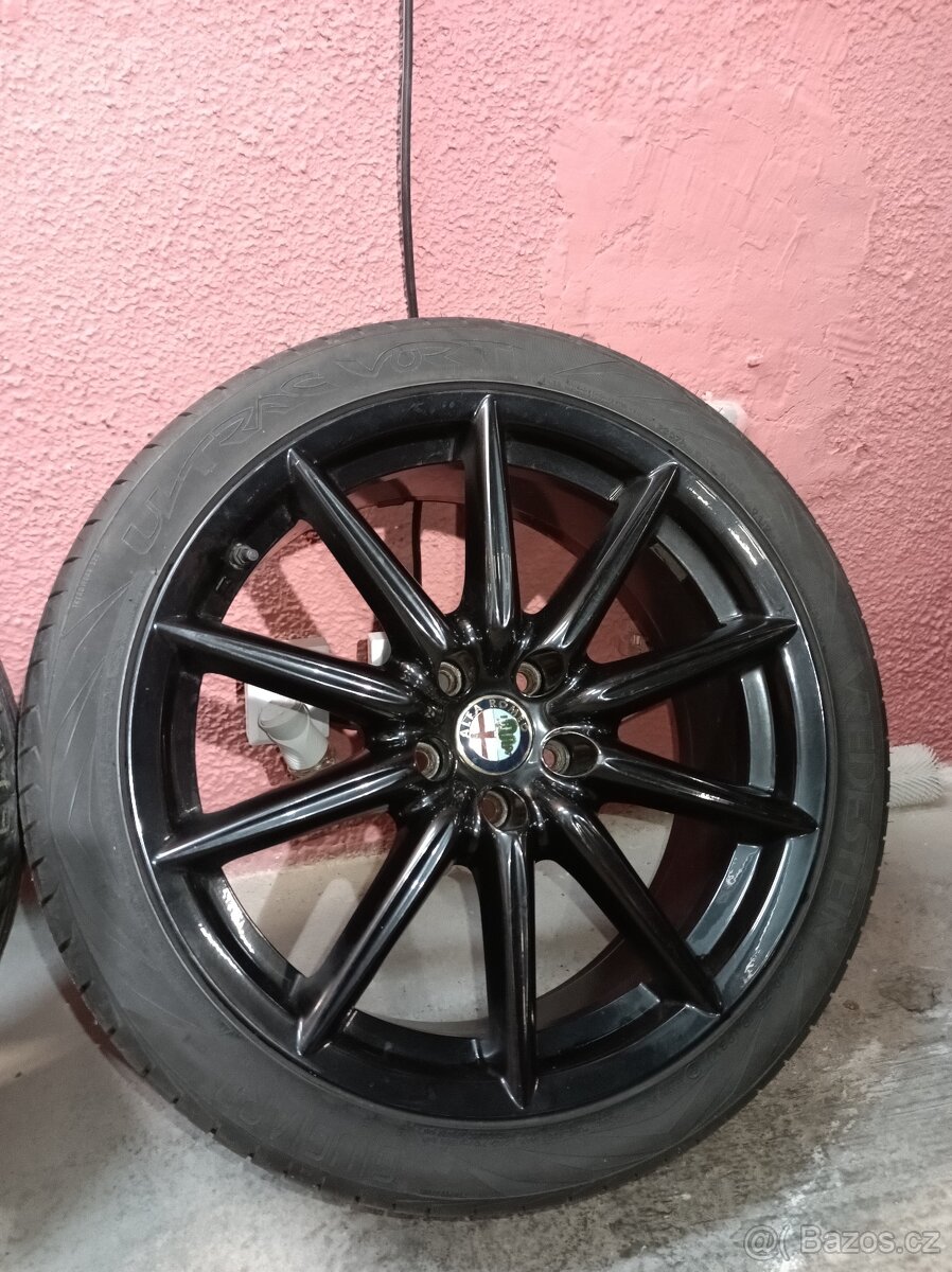 Alu kola Alfa Romeo TI edice 19" lesklá černá - 5