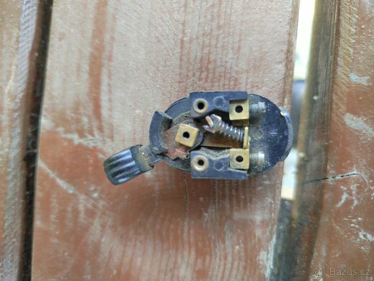 Hella prepínač - 5