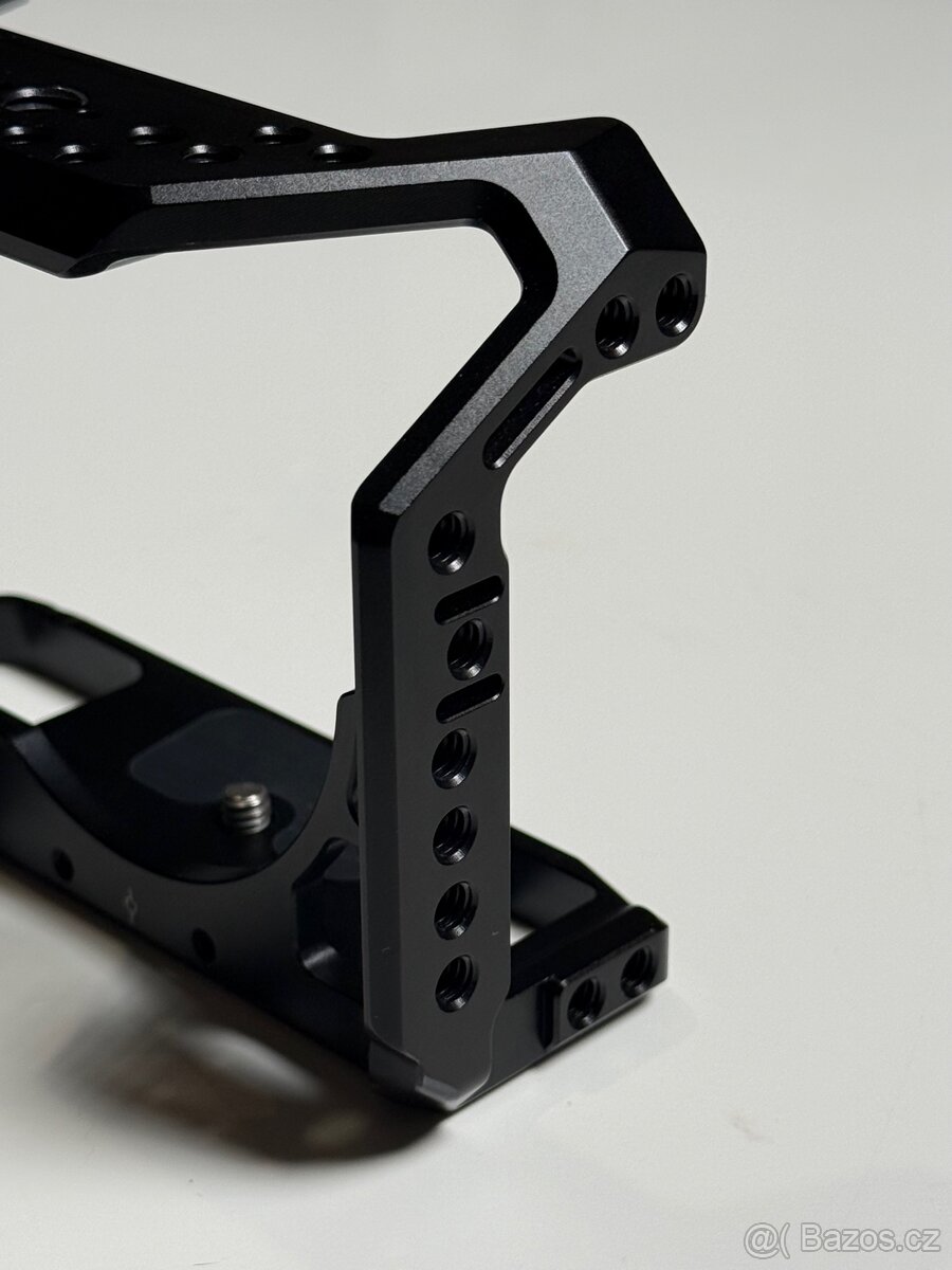 SmallRig hliníková klec pro Sony A7SIII + handle - 5