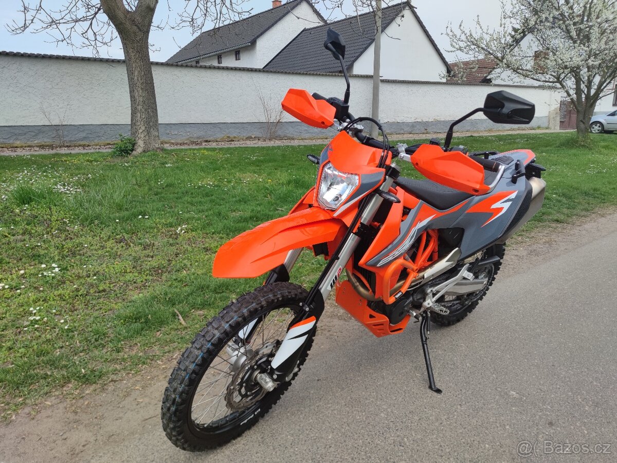 KTM 690 Enduro R - 5