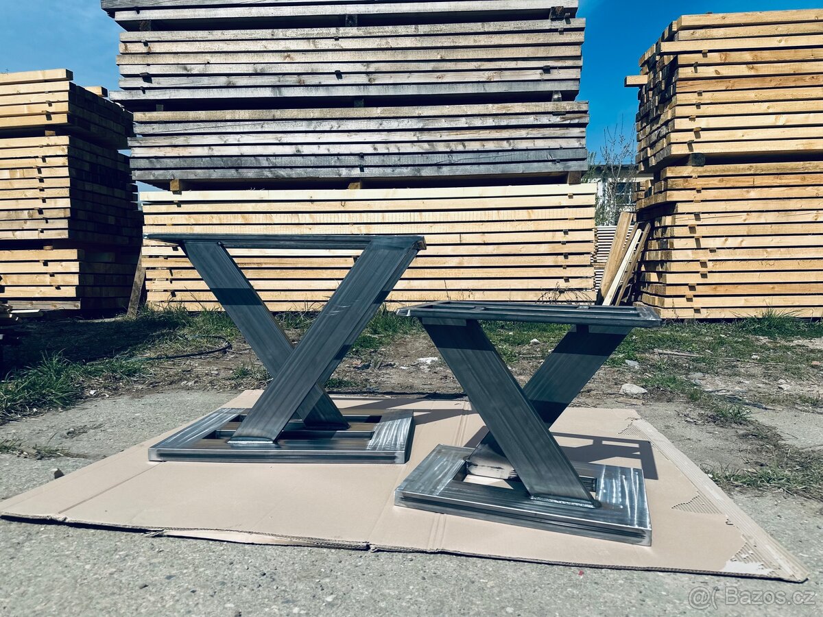 Podnož na jídelní + konferenční stůl - 5