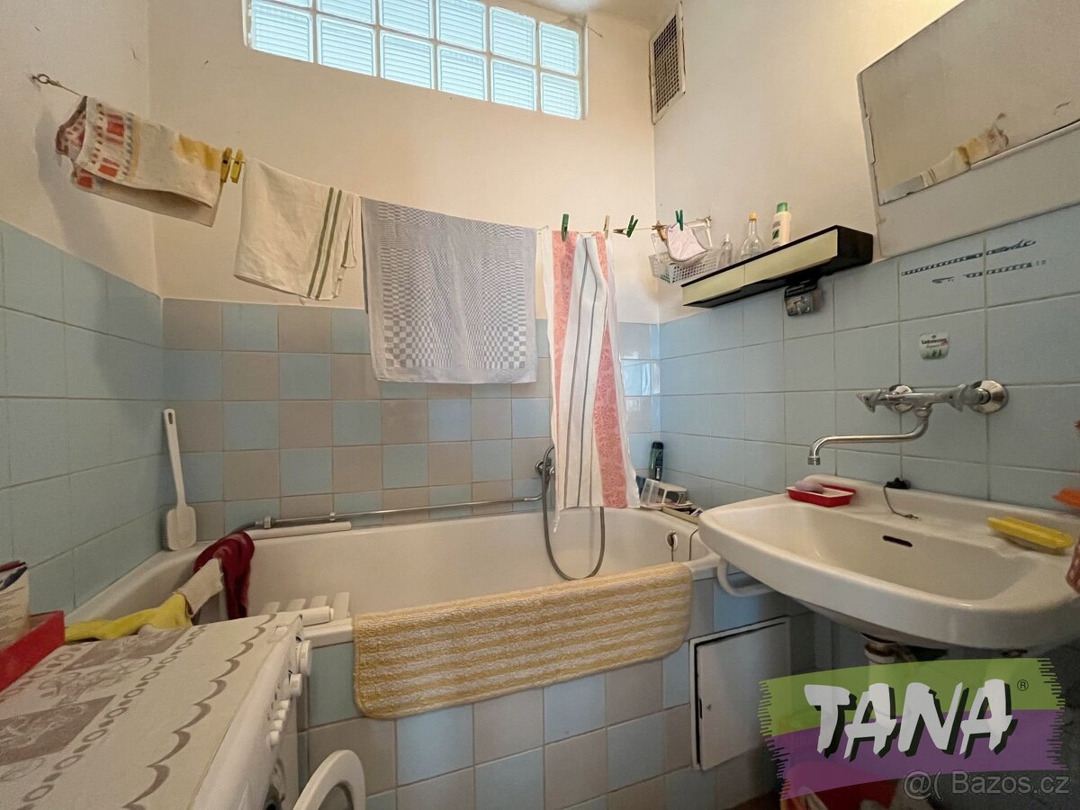 Prodej bytu 3+1 v Úpici, Nová Závoď, ev.č. 00288 - 5