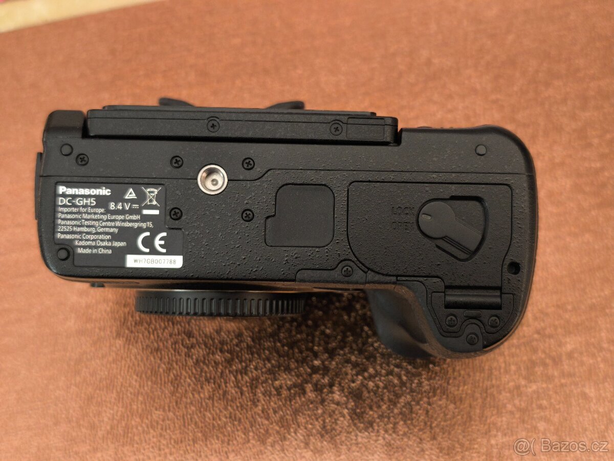 Prodám Panasonic DC-GH5 TOP STAV - 5
