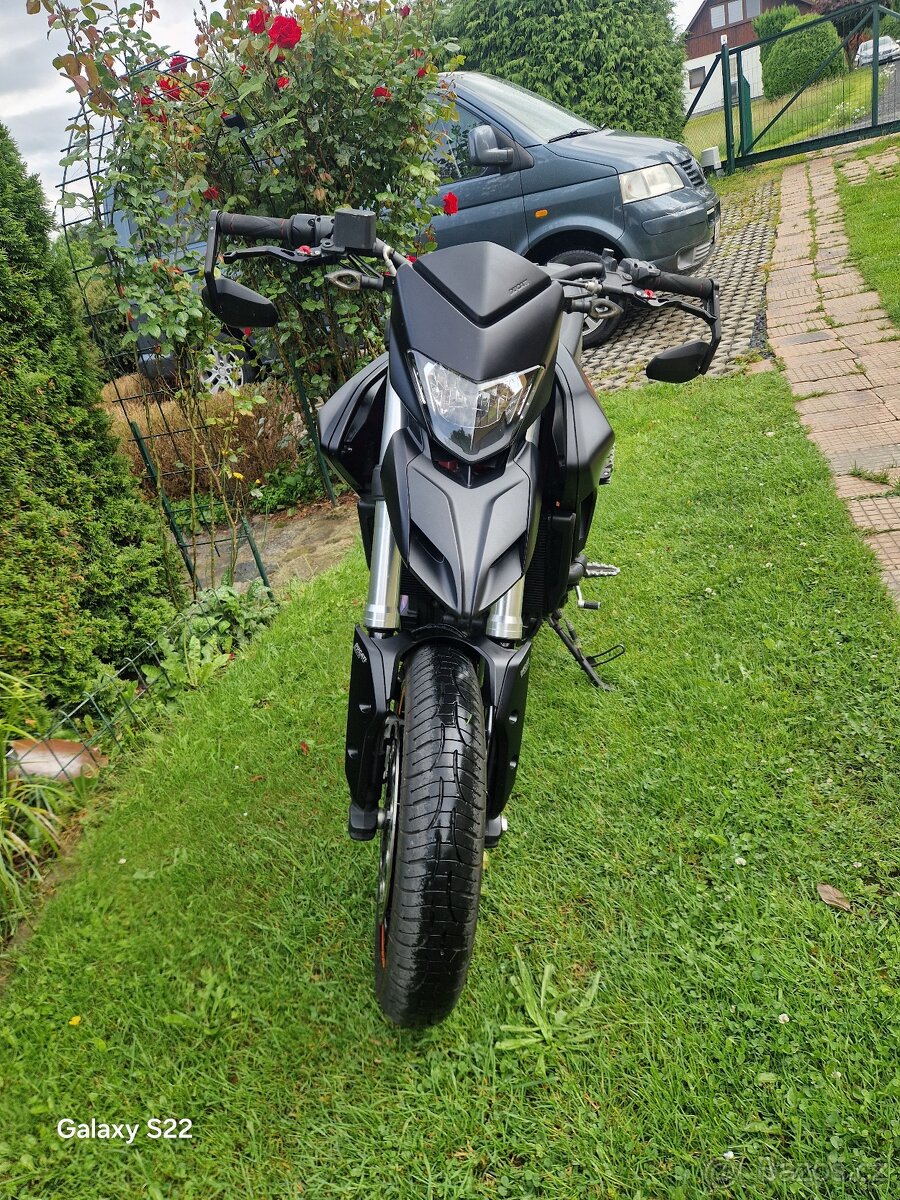 Ducati hypermotard 821 - 5