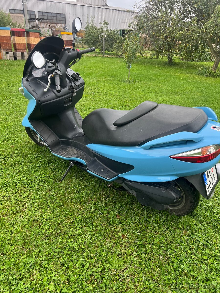 Suzuki Burgman 200 - 5