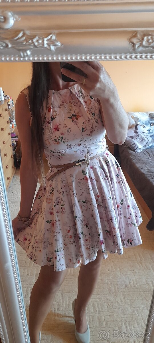 Closet květinové šaty s kapsami - 5