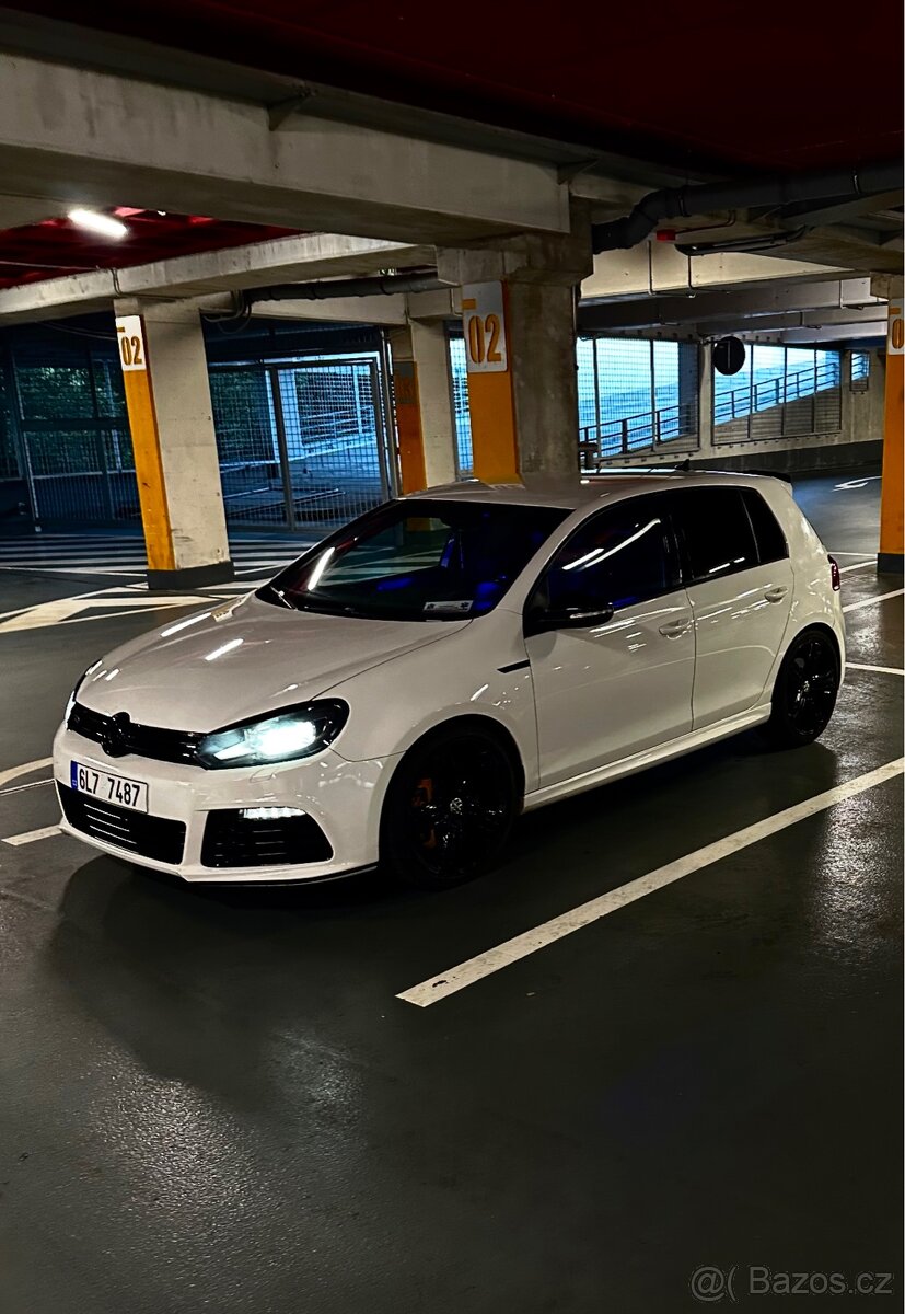 Volkswagen Golf R 2.0TSi 230kW 4x4 - 5