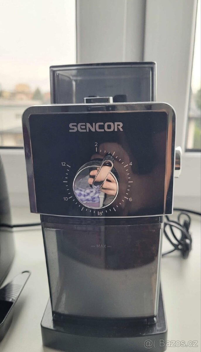 Kávovar/překapávač + mlýnek - 5