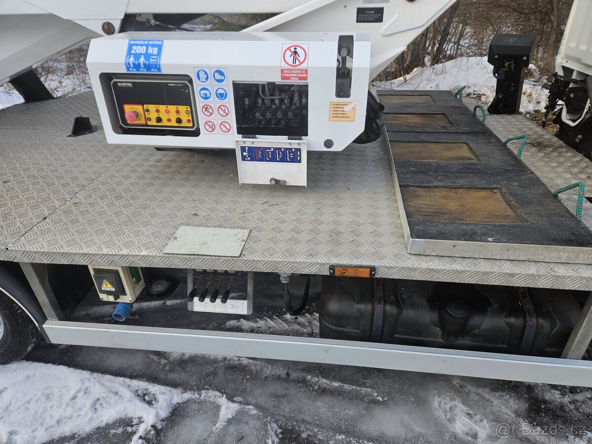 Montážní plošina 20m - 5