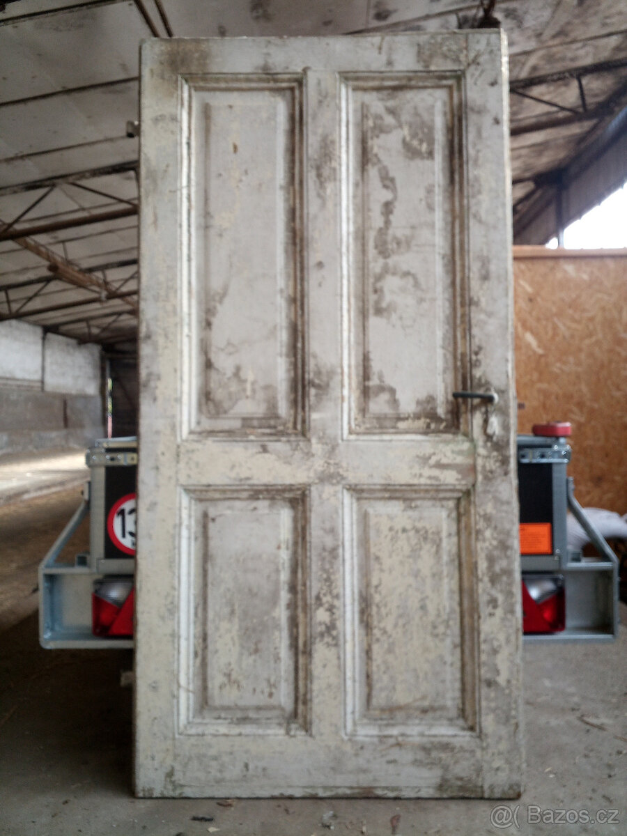 STARÉ MASIVNÍ DVEŘE - 5