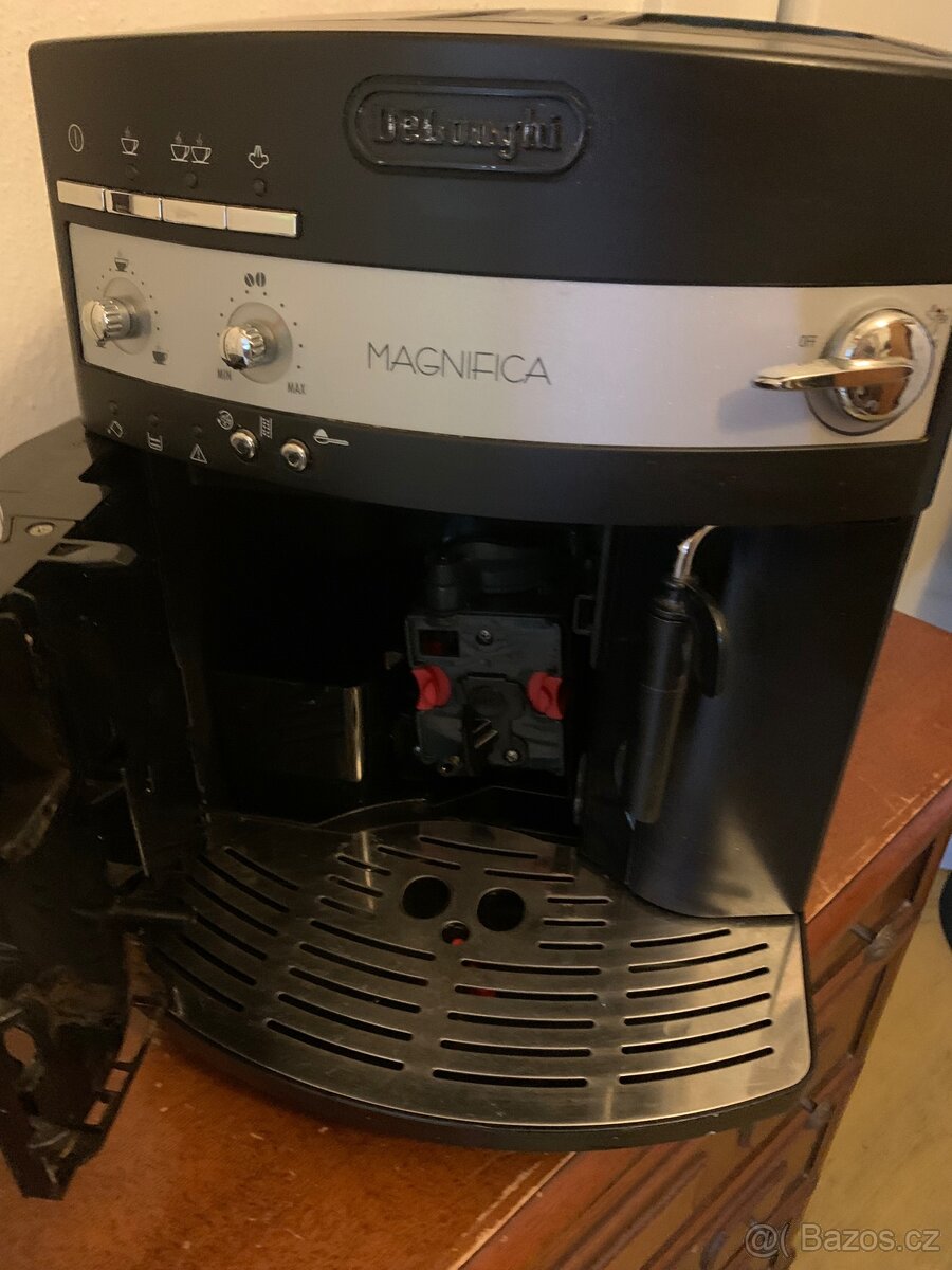 Kavovar Delonghi - 5