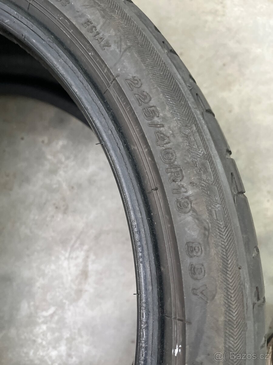 Letní pneu 225/40/19 - 5