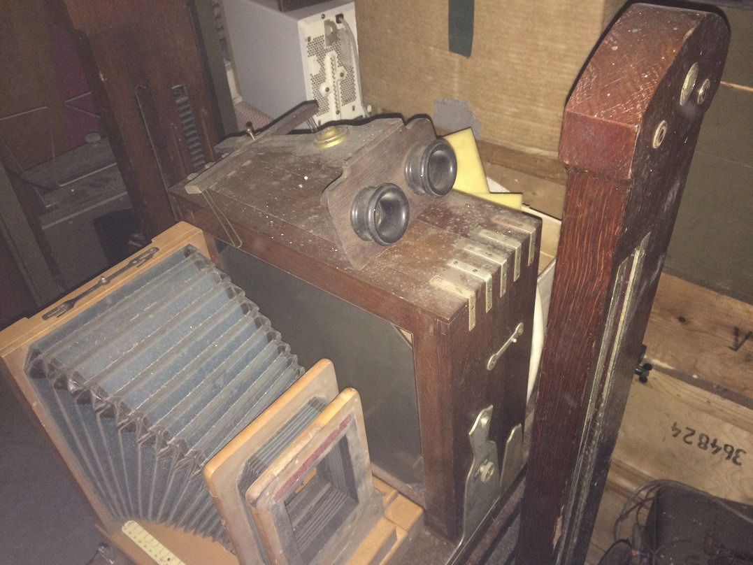 Starý ateliérový (salonní) dřevěný fotoaparát - 5