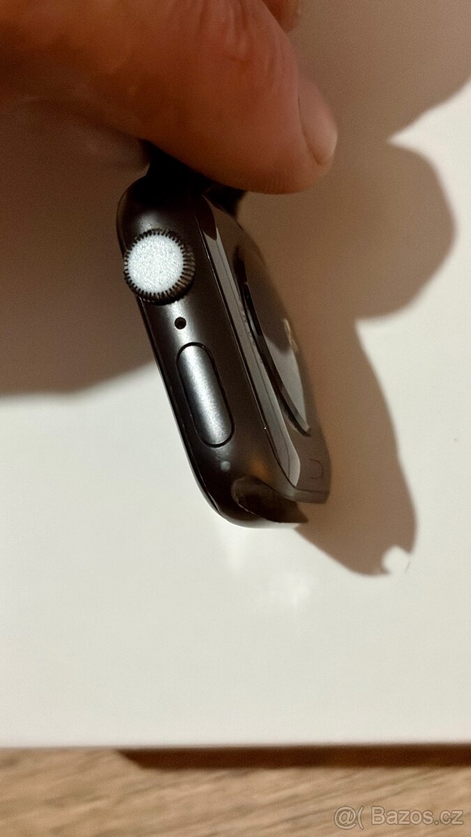 Apple Watch SE (2021) 40 mm - 5