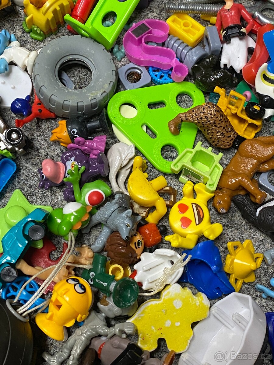 hračky staré hračky figurky kinder surprise autíčka - 5