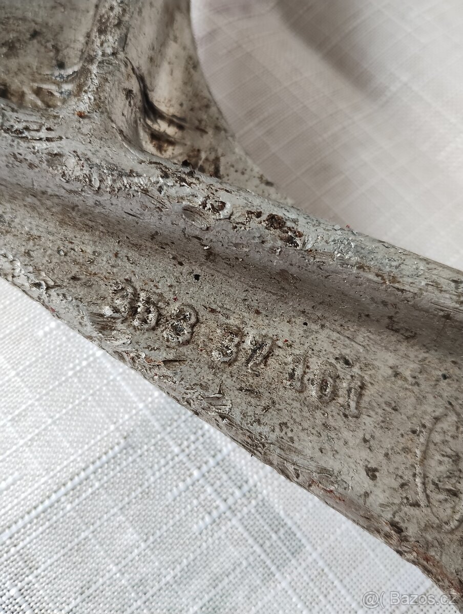 Prodám originální stojan na jawa 250/353 ve výborném stavu - 5