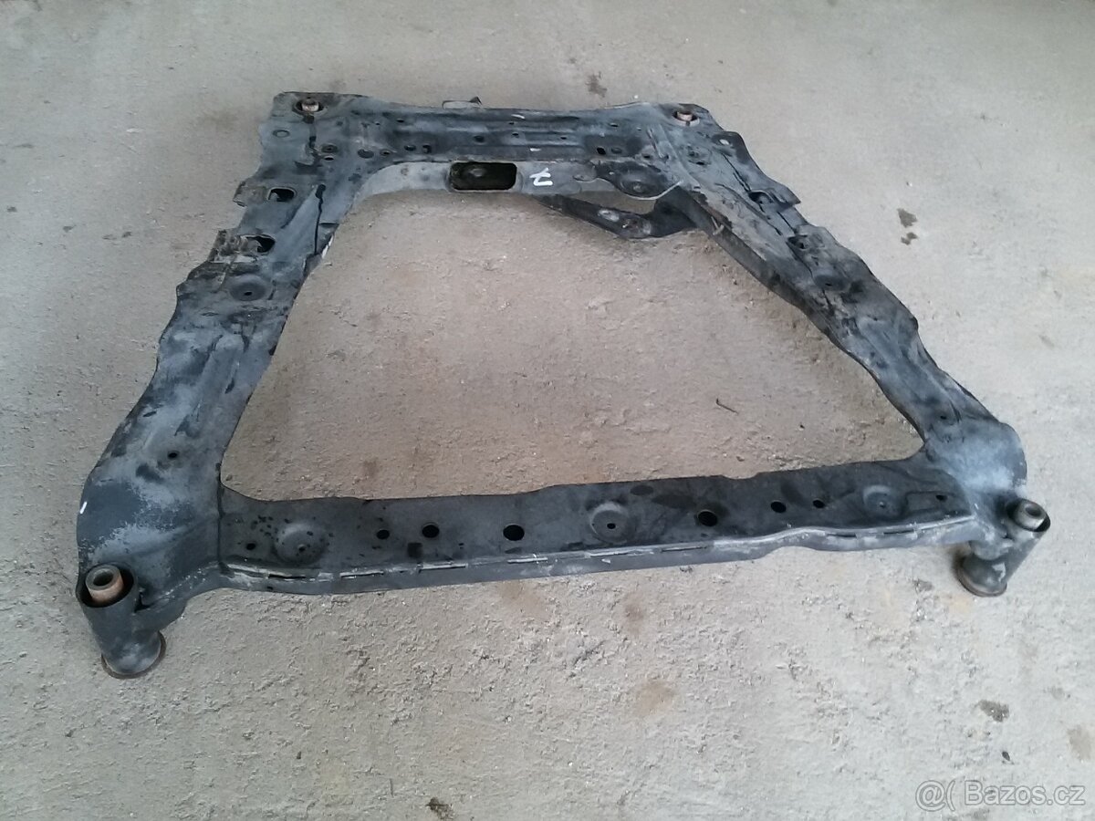 Nissan Qashqai J10: Nápravnice - 5