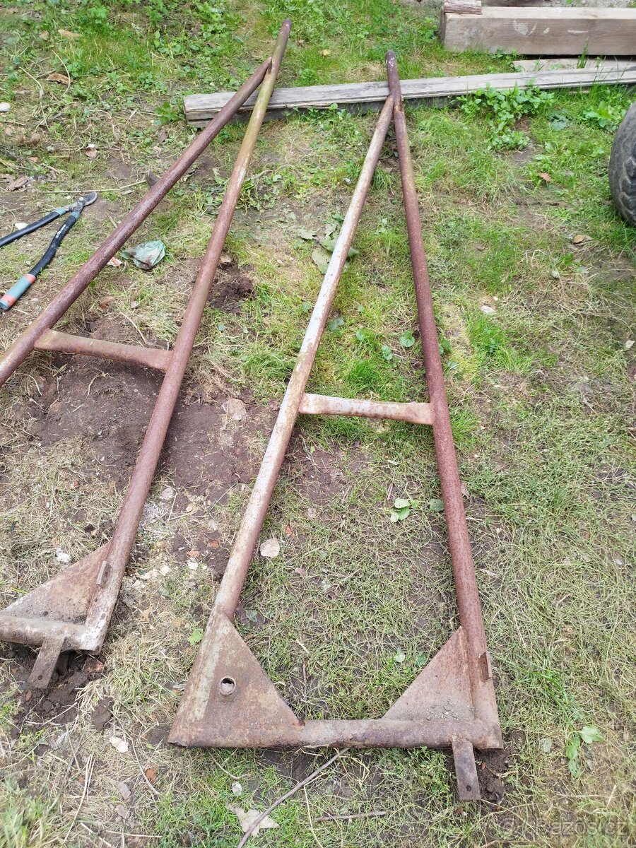 Rozebraná plechová kůlna - 5