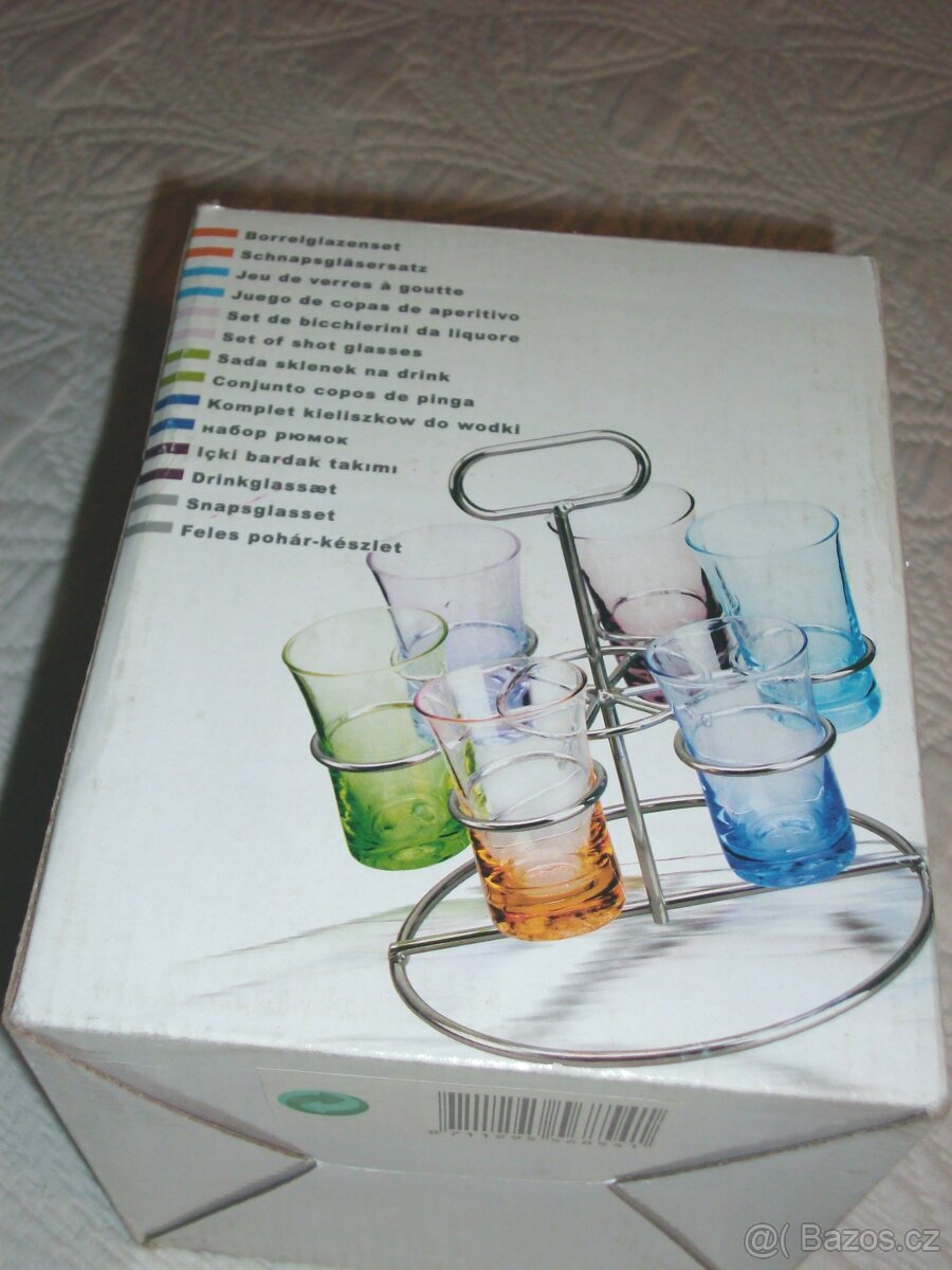 sada skleniček ve stojánku, poklice a forma na řepánky - 5