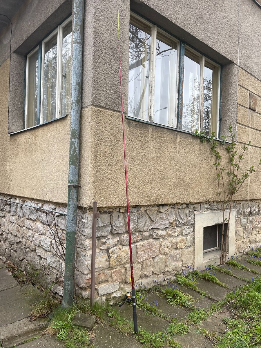 Sada na plavanou. Prut 3.6m Hunter pro, navijak serie 2000 - 5