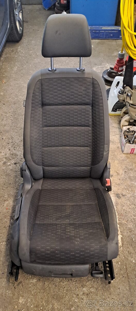 Volkswagen Touran Facelift 2008 - 5