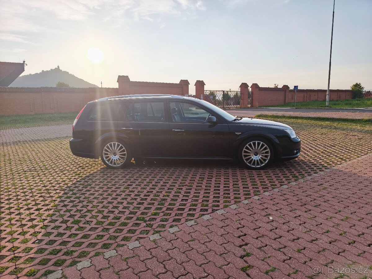 Ford Mondeo ST 220 - 5