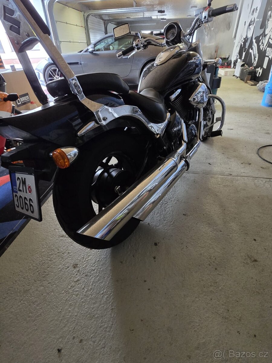 Suzuki Intruder M800 - 5