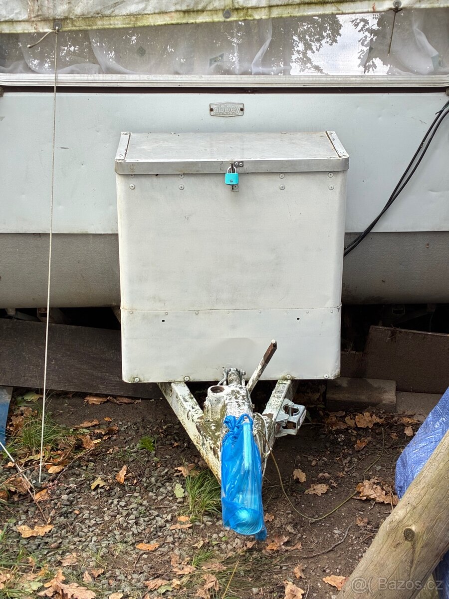 Karavan na pevné stání - 5