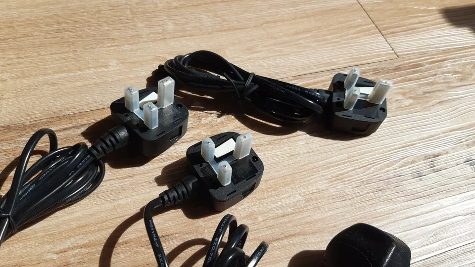 Napájecí kabely (dvojlinka) pro UK zásuvky - NOVÉ - 5