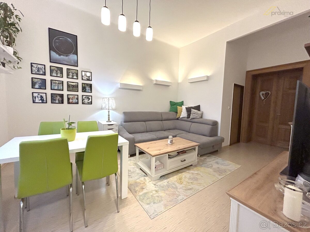 Pronájem zrekonstruovaného bytu 2+1, 67m2, se zahradou, Dr. - 5