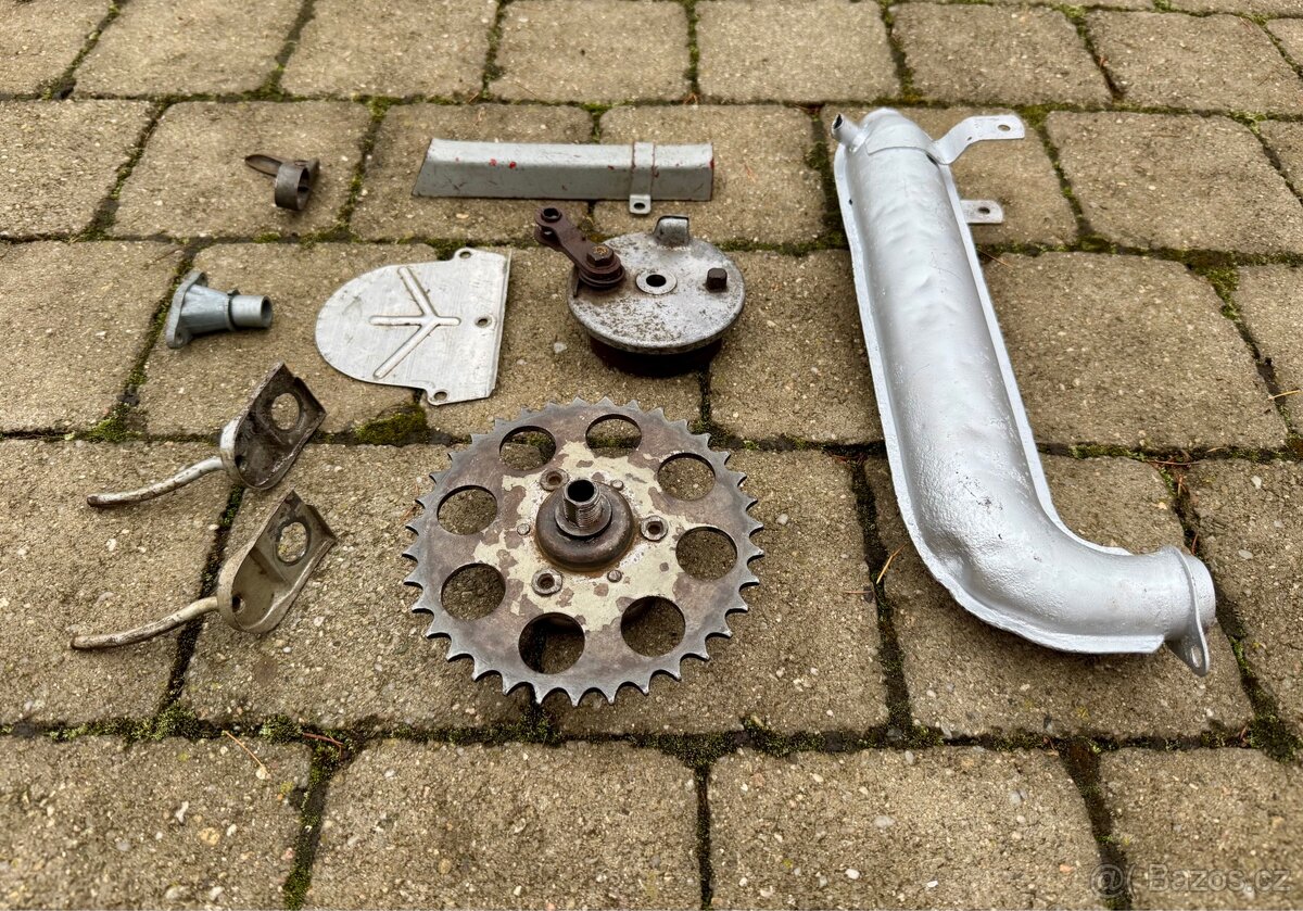 Jawa 50 Jawetta, Stadion - díly - 5