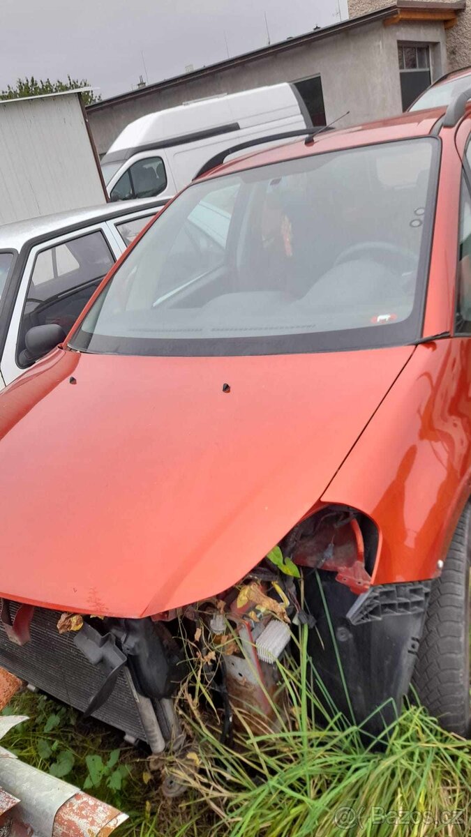 SUZUKI SX4 2007 vcelku (možná i na díly) - 5