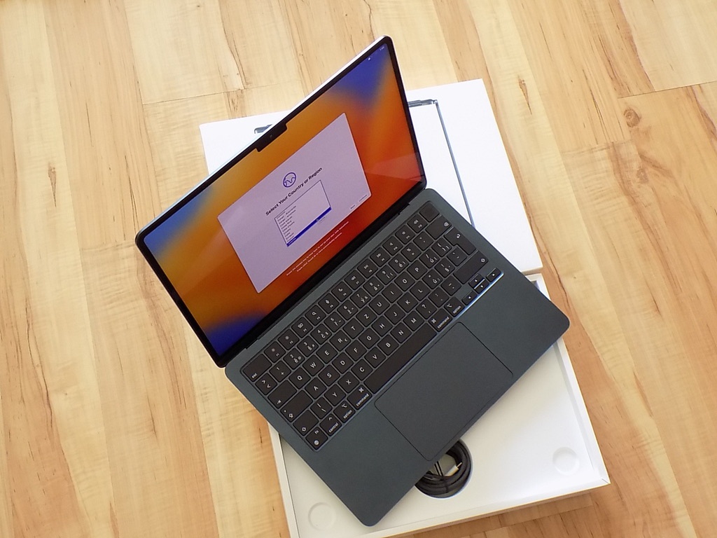 Apple MacBook Air 13,6"(2022)/M2/8GB RAM/256GB-ZÁRUKA - 5