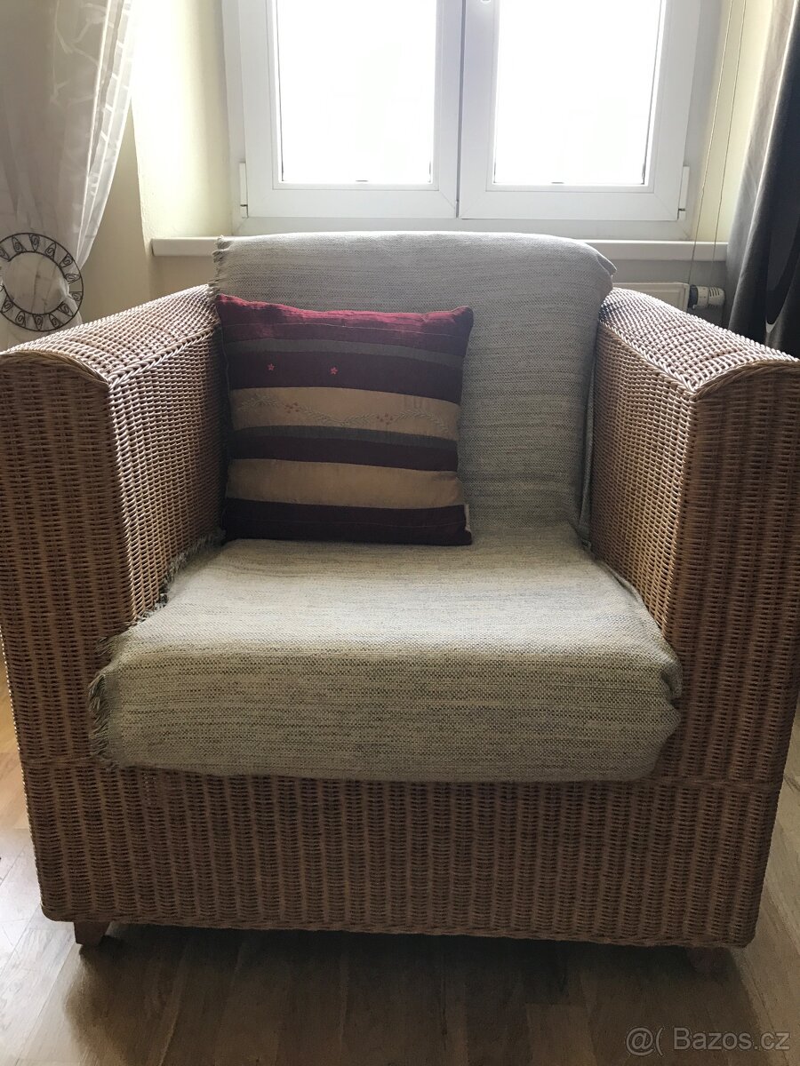 Ratanove kreslo s taburetem - 5