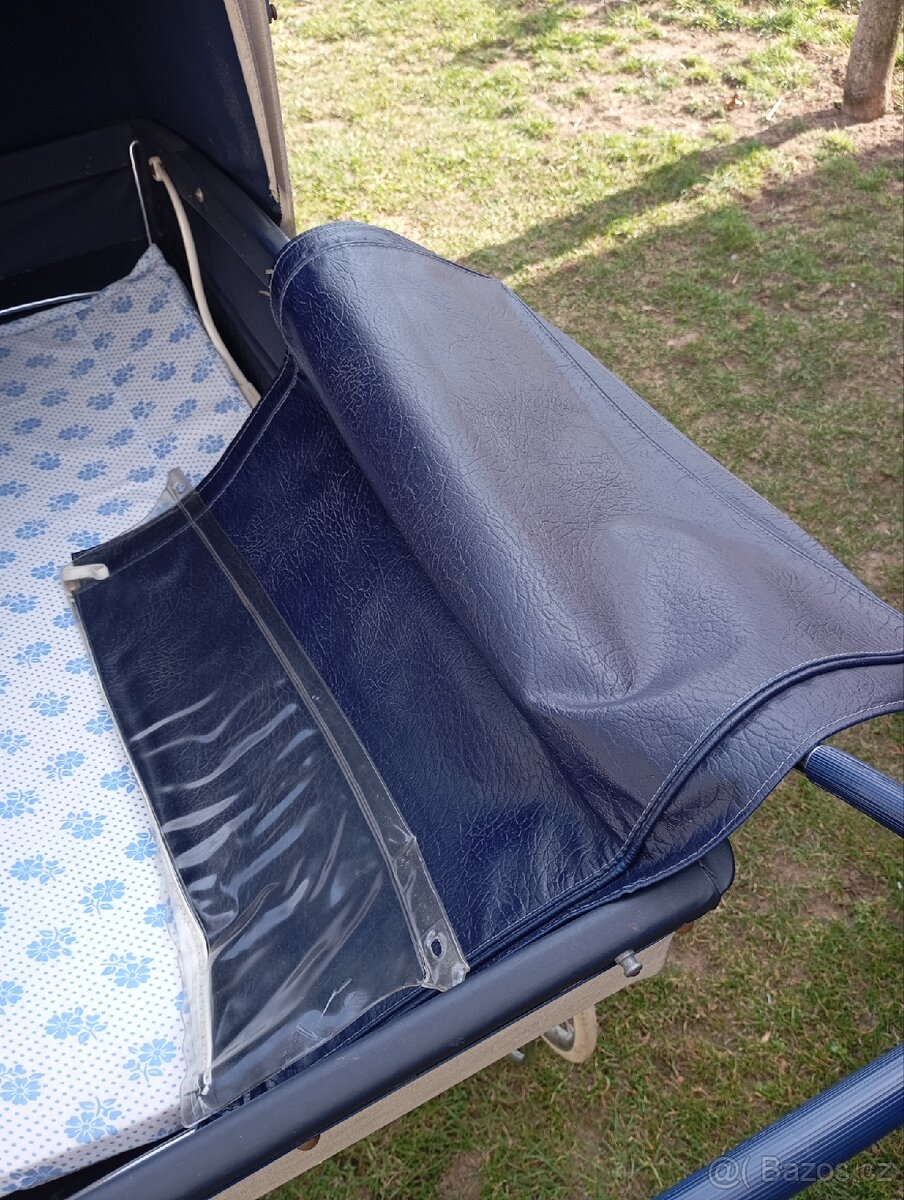 Retro kočárek na dítě - 5