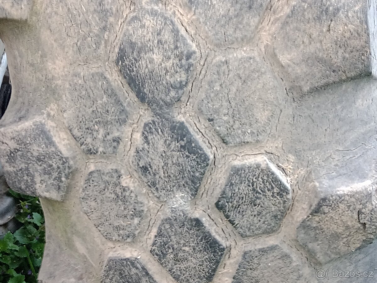 Prodám kompletní kolo 12,5-20 - 5