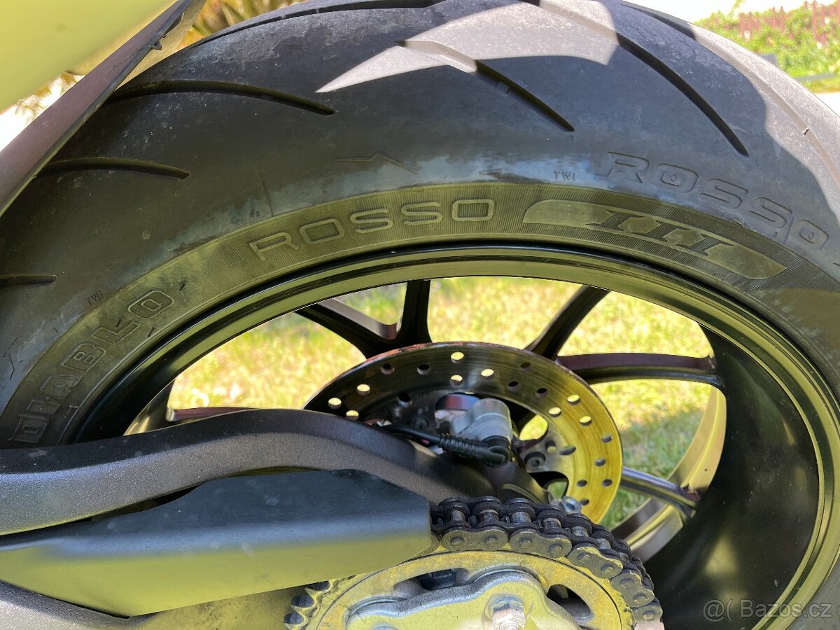 Ducati Monster 796 - 5