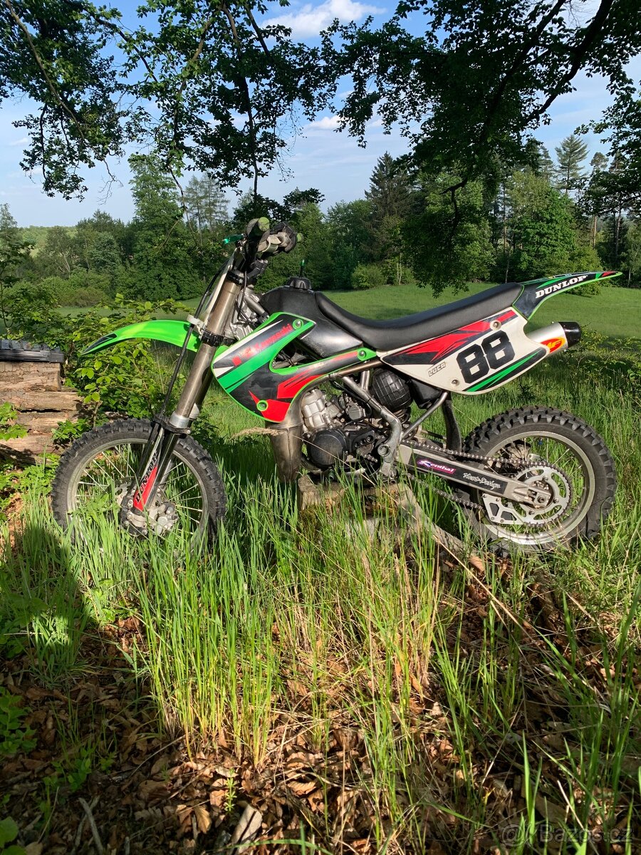 NA PRODEJ – Kawasaki KX 85 17/14 (2009)