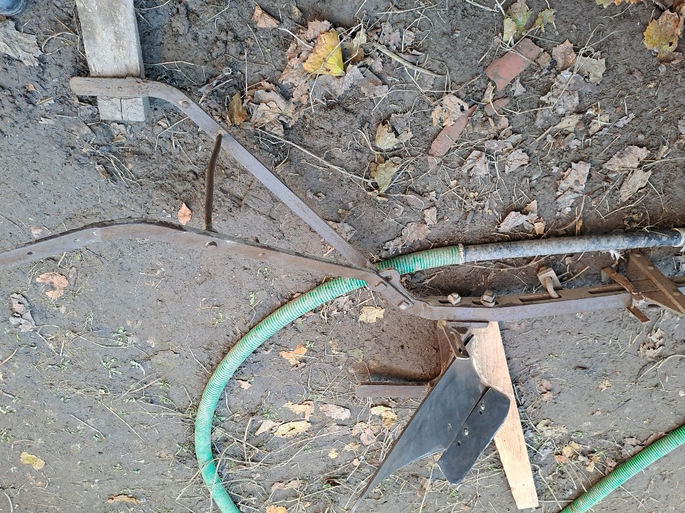 Prodám nastavitelný pluh za malotraktor - 5